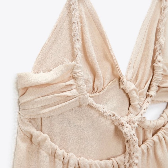 CUT OUT MAXI DRESS - Picture 3 of 8